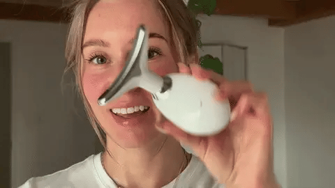 Massageador Rejuvenescedor com LED para Rosto e Pescoço - GlowRenew